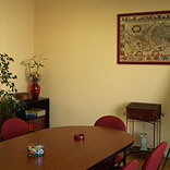  Sala para terapia con grupos, UAP Psicólogos